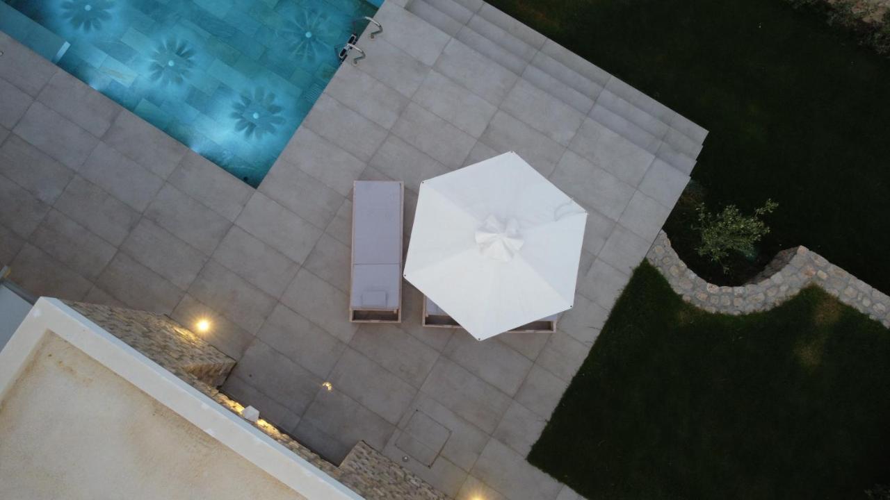 Askelinos Villa *